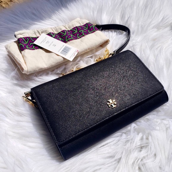 Tory Burch Handbags - Tory burch Emerson wallet on chain